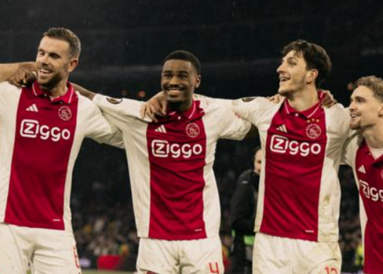 Nhận định bóng đá Ajax vs Frankfurt: Rơi vào vực sâu