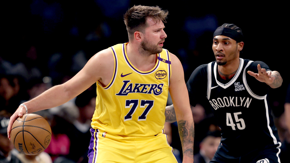 Luka Doncic có triple-double, LA Lakers vẫn gục ngã trước đội hạng 12 miền Đông Luka Doncic có triple-double, LA Lakers vẫn gục ngã trước đội hạng 12 miền Đông