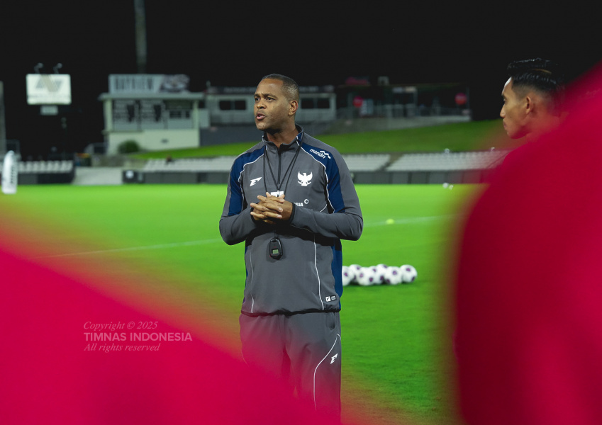 HLV Kluivert dõng dạc tuyên bố: "Indonesia đến Australia để chiến thắng"