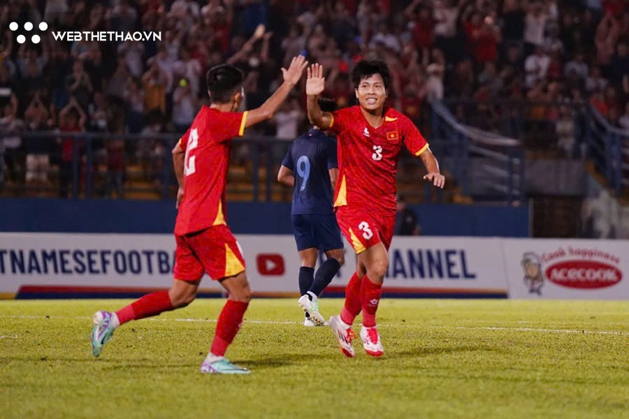 Việt Nam 2-0 Campuchia (Hết H1): Đẳng cấp vượt trội! Việt Nam 2-0 Campuchia (Hết H1): Đẳng cấp vượt trội!
