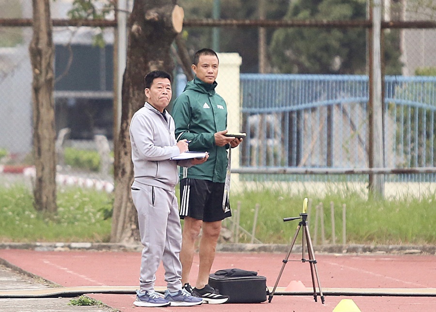 Cựu còi vàng, Phó trưởng ban Trọng tài VFF nhận án kỷ luật cực nặng