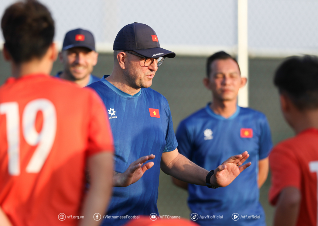 U17 Việt Nam khởi đầu hành trình gian nan "săn" vé dự World Cup