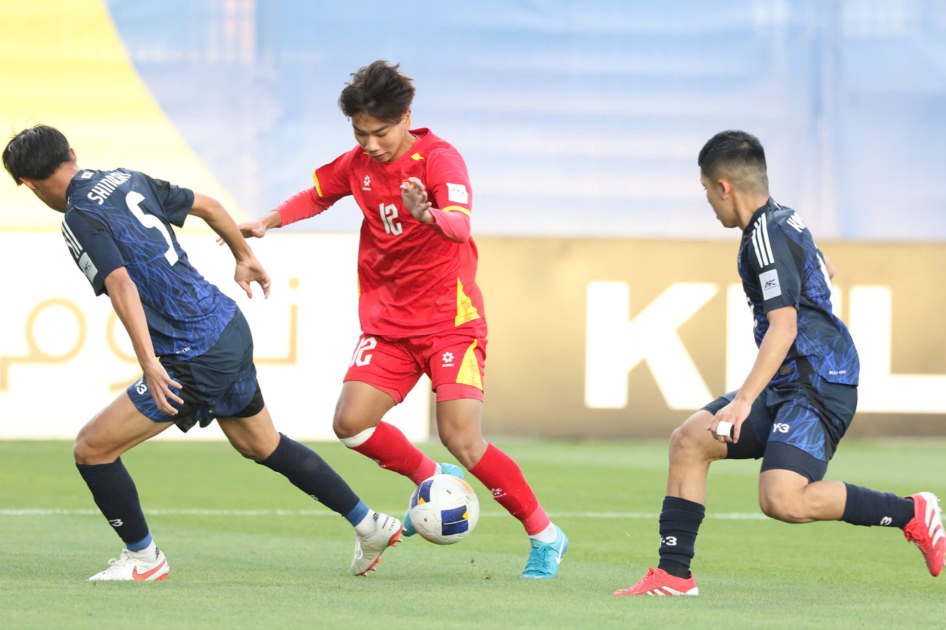 U17 Việt Nam hòa sốc Nhật, sáng cửa dự World Cup