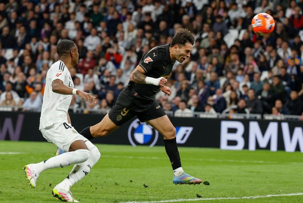 Dự đoán Valencia vs Sevilla, 2h00 ngày 12/4, La Liga 2024/25