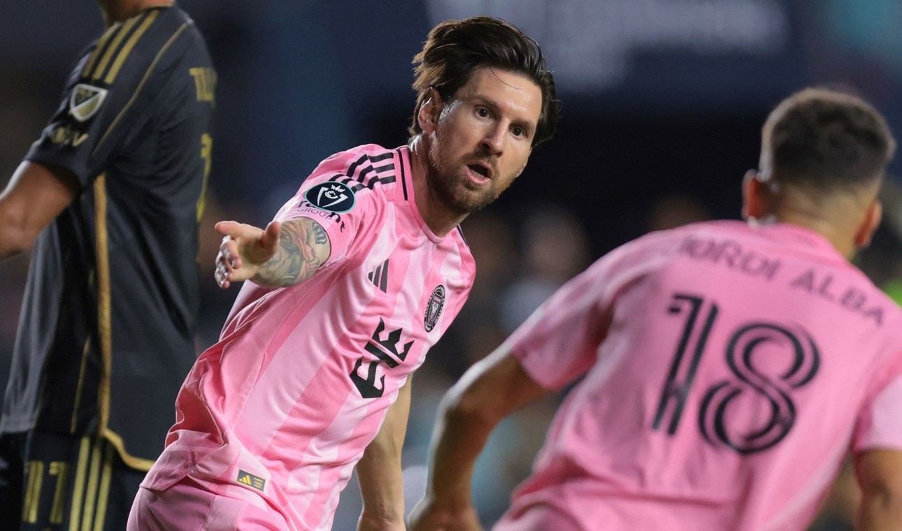 Cuộc đua vua phá lưới mọi thời đại giữa Messi và Ronaldo diễn ra như thế nào?