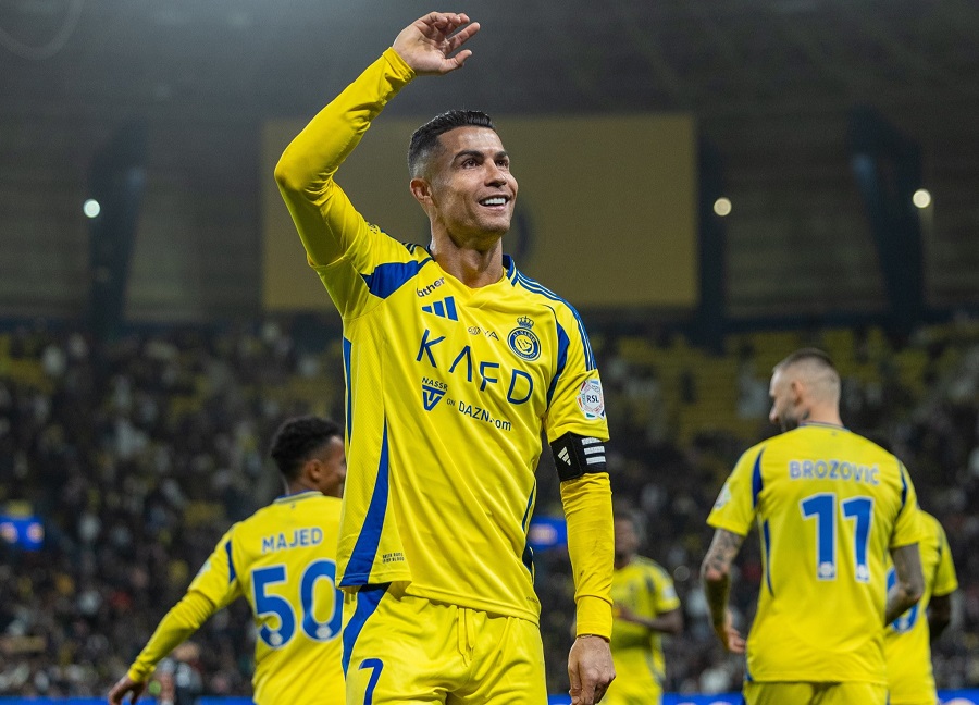 Cristiano Ronaldo với màn trình diễn được chấm điểm 10 tuyệt đối