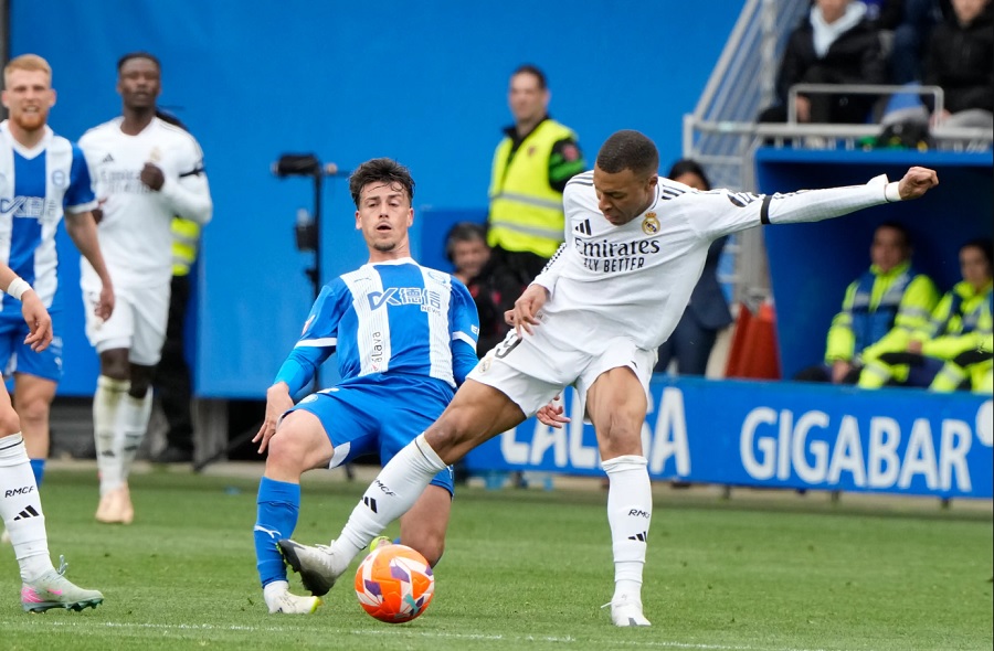 Án phạt dành cho Mbappe sau thẻ đỏ trực tiếp được coi là “vụ bê bối”