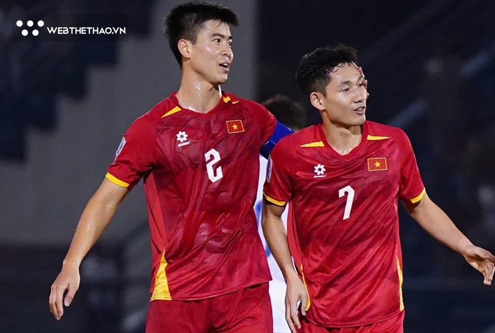 Lý do Đỗ Duy Mạnh được chọn để đấu Man United