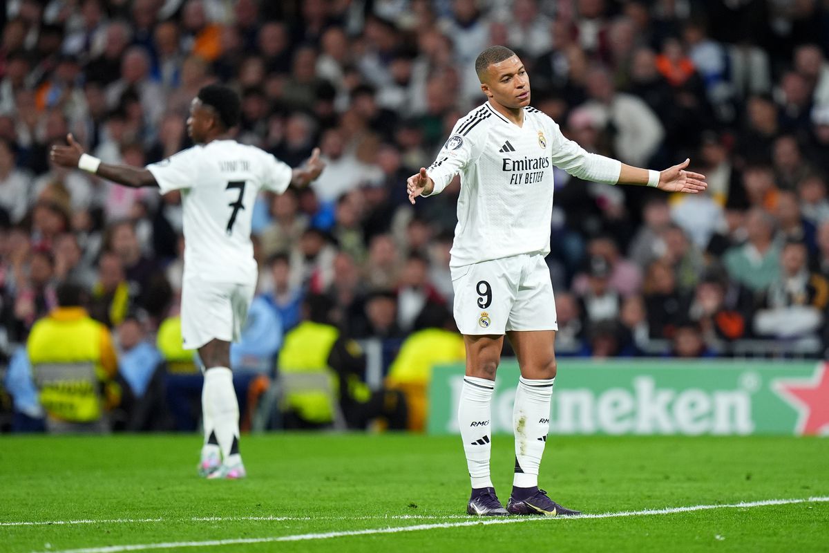 Bị loại khỏi Champions League, Real Madrid chạy ít hơn Arsenal 21 km