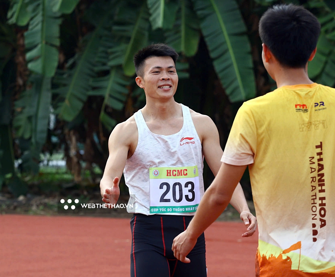 "Ông bố bỉm sữa U30" bất ngờ giành "2 huy chương điện xẹt" ở Cúp Tốc độ 2025