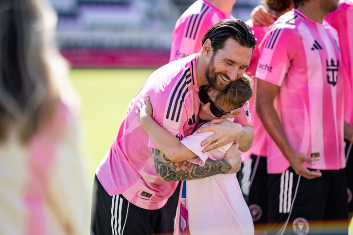 Trí tuệ nhân tạo tiết lộ số tiền mà Miami sẽ mất nếu Messi không còn chơi ở MLS