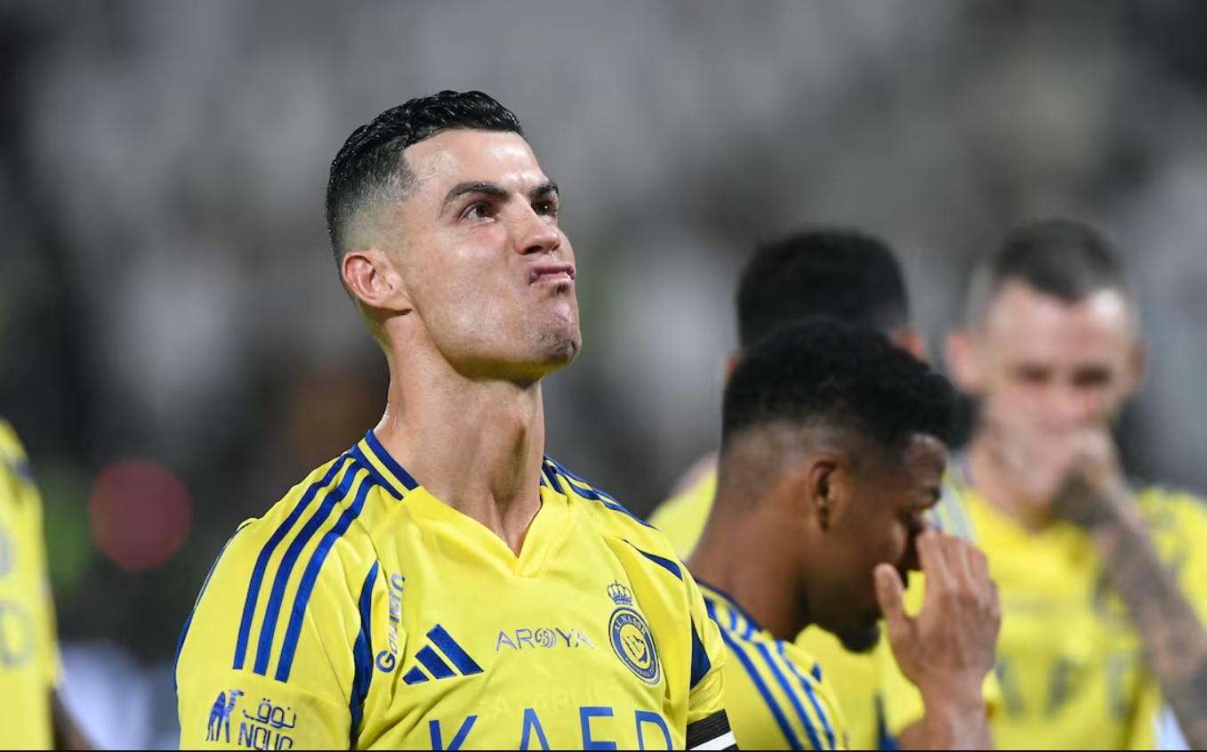 Cristiano Ronaldo chính thức tạm biệt Champions League châu Á