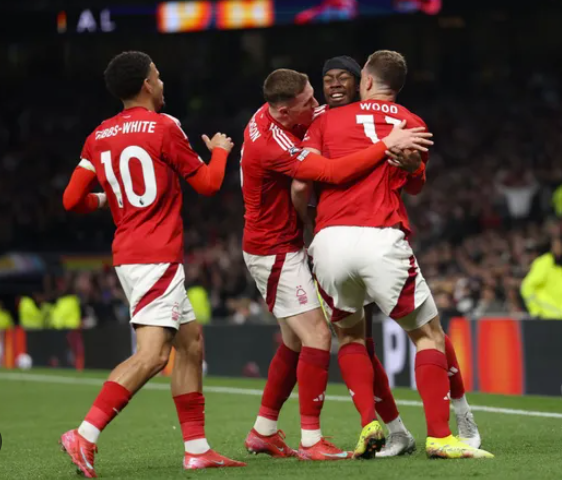 Nhận định bóng đá West Ham vs Nottingham: Phong độ trượt dài