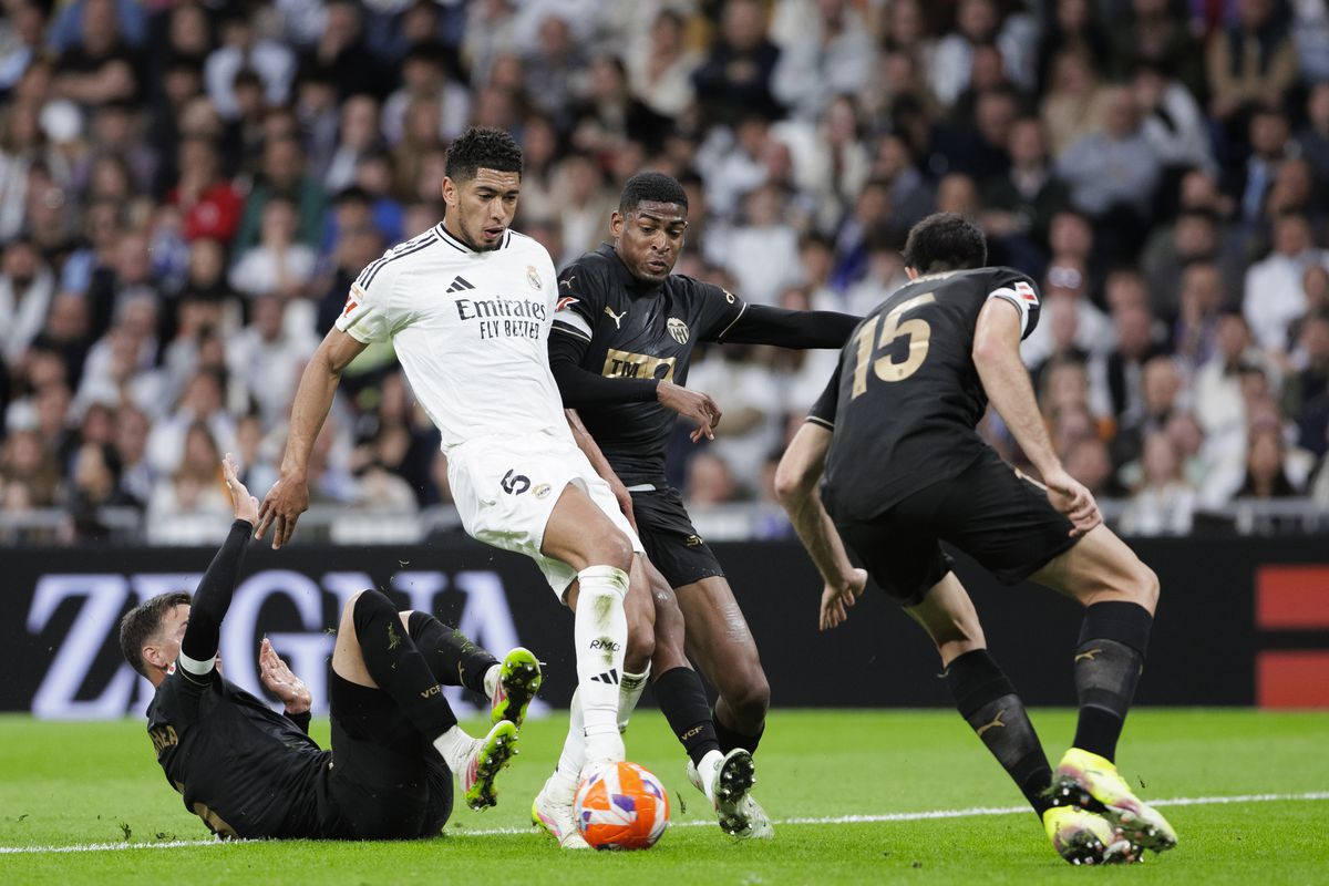 Real Madrid 1-2 Valencia: Thua không vì thiếu đẳng cấp, mà vì thiếu máu lửa