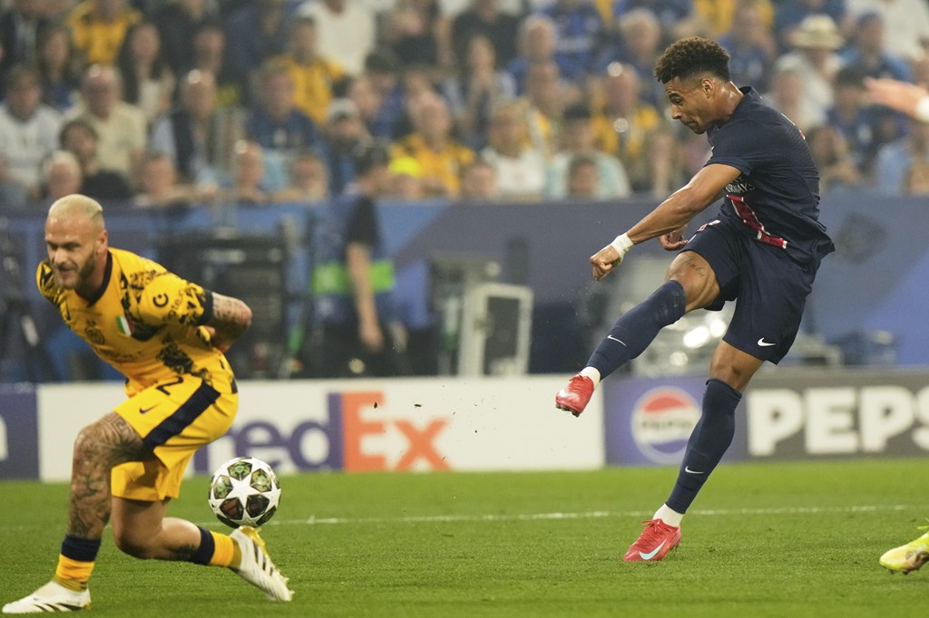Bàn thắng của PSG ở chung kết Champions League xuất phát từ một pha cứu bóng