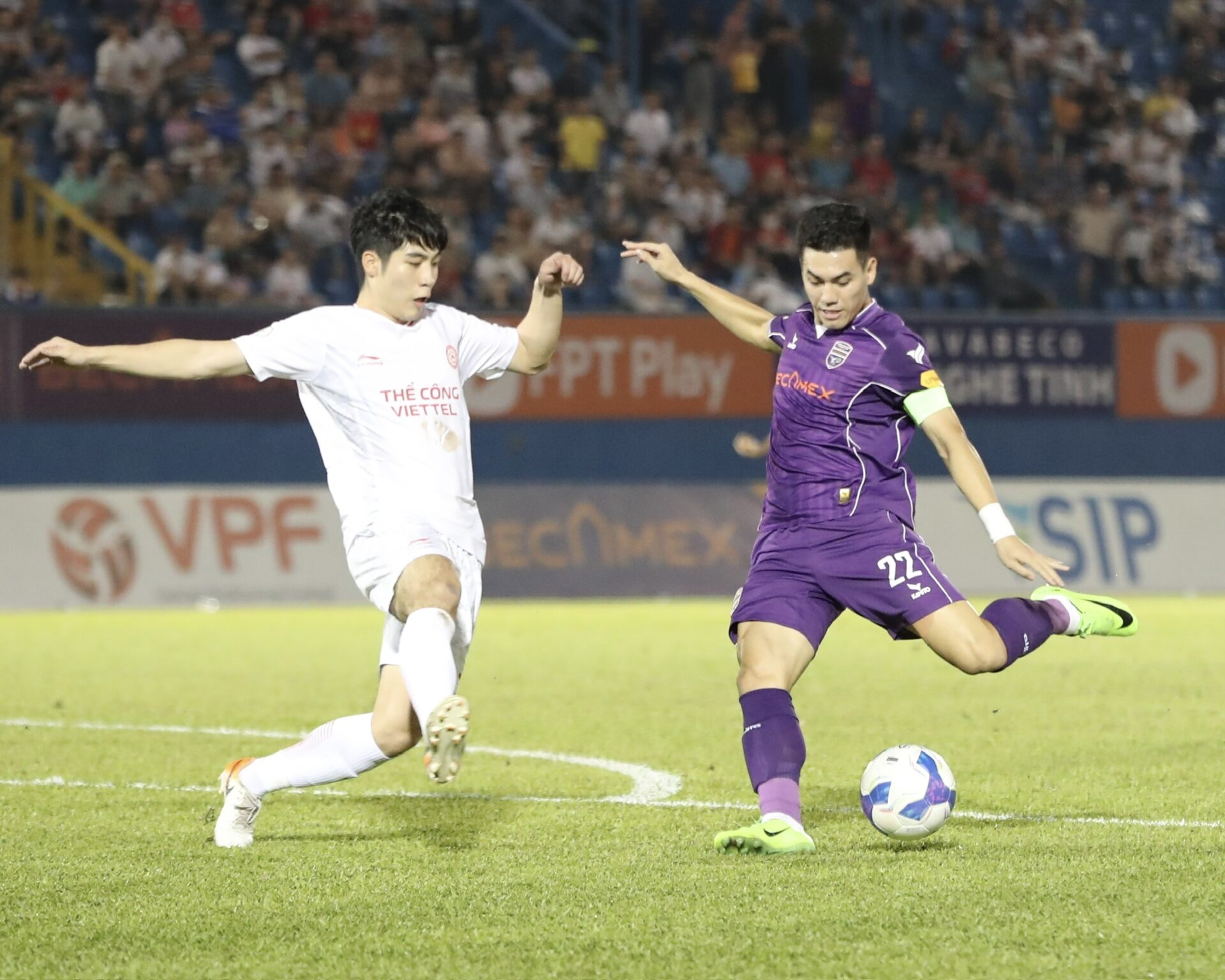Tiến Linh “hết cửa” đua Vua phá lưới V.League 2025?