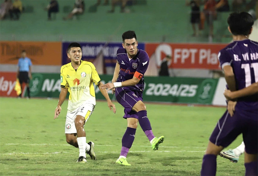 Nguyễn Tiến Linh bị 