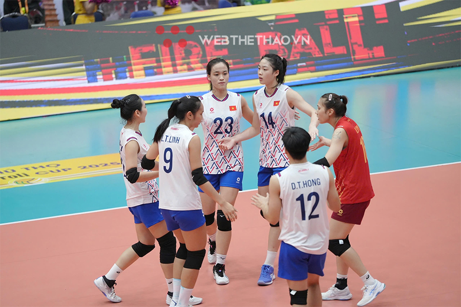 Thi đấu kiên cường trước nhà vô địch, bóng chuyền nữ U21 Việt Nam nhận mưa lời khen Thi đấu kiên cường trước nhà vô địch, bóng chuyền nữ U21 Việt Nam nhận mưa lời khen