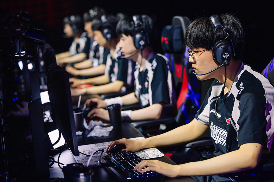 Kết quả MSI 2025 hôm nay 3/7: AL ngược dòng, huỷ diệt FLY Kết quả MSI 2025 hôm nay 3/7: AL ngược dòng, huỷ diệt FLY