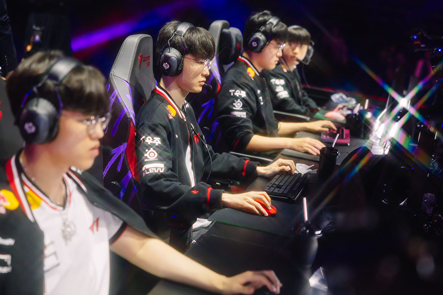 Kết quả MSI 2025 h&ocirc;m nay 6/7: T1 đ&aacute;nh bại BLG chỉ sau 3 v&aacute;n