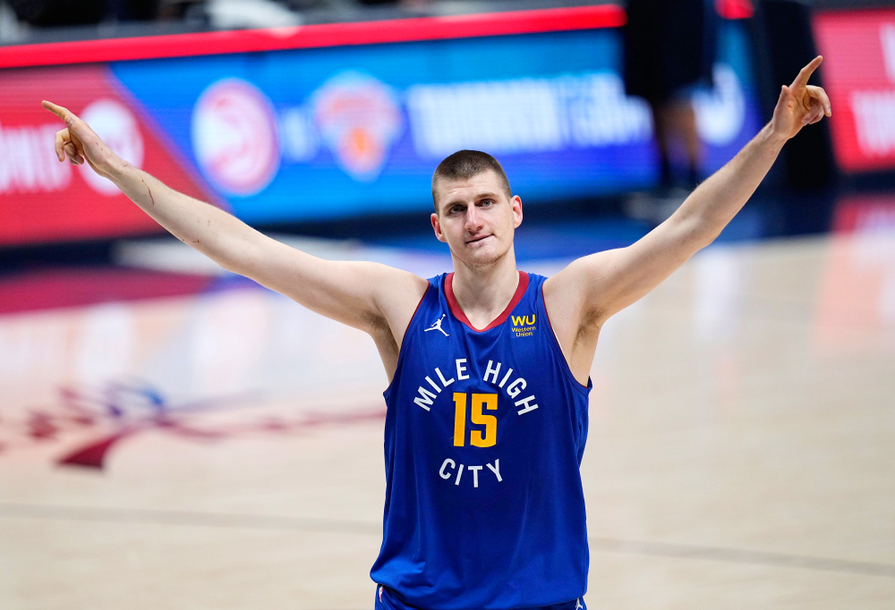 Chuyển nhượng NBA: Vì sao Nikola Jokic từ chối 212 triệu đô la Mỹ của Denver Nuggets? Chuyển nhượng NBA: Vì sao Nikola Jokic từ chối 212 triệu đô la Mỹ của Denver Nuggets?