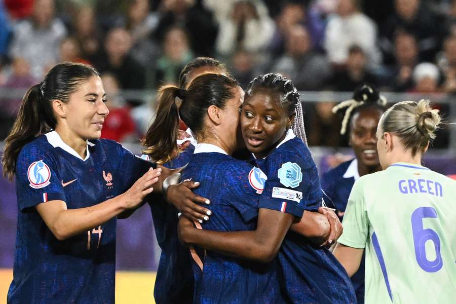 Dự đoán nữ Hà Lan vs nữ Pháp, 2h00 ngày 14/7, Euro 2025