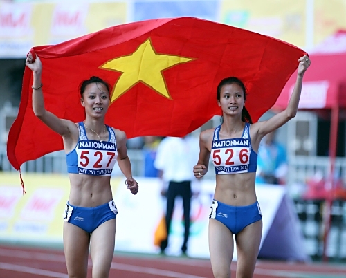 Video ký ức SEA Games: Đỗ Thị Thảo lần đầu lên ngôi "nữ hoàng 800m - 1500m" khó quên