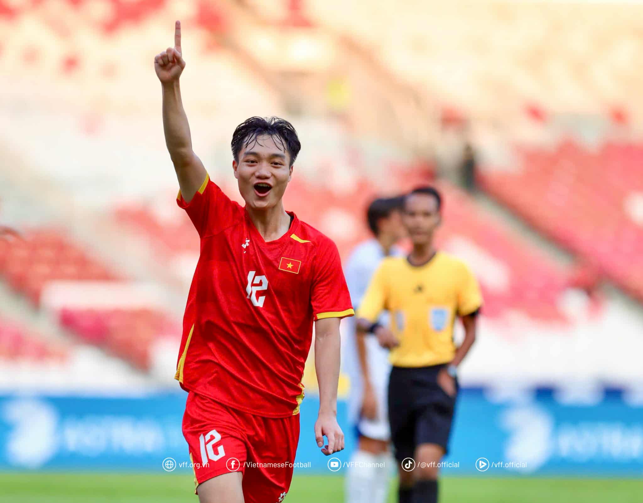 “Bài tủ” đánh đầu giúp U23 Việt Nam ngược dòng trước U23 Philippines