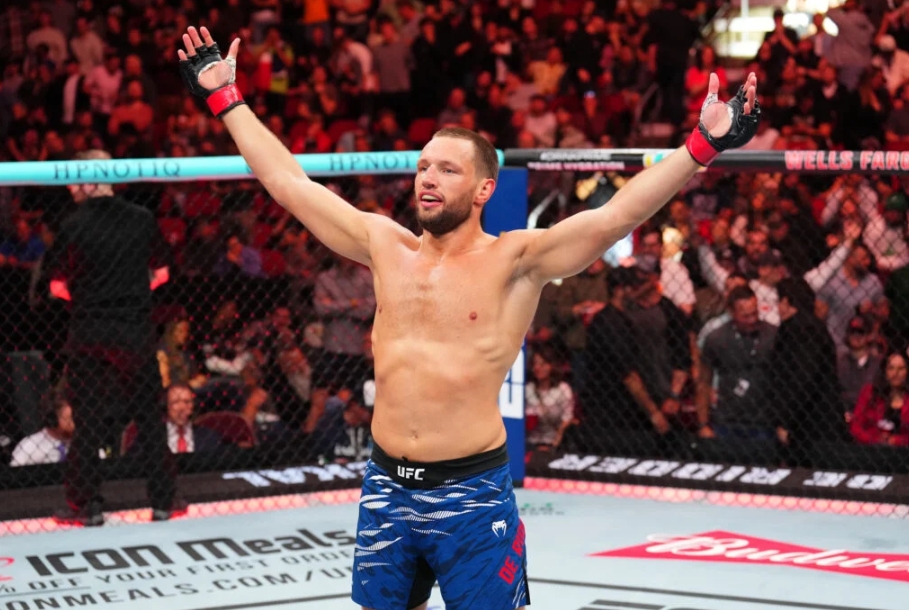 Điều ước lạ của Reinier De Ridder trước trận gặp Robert Whittaker