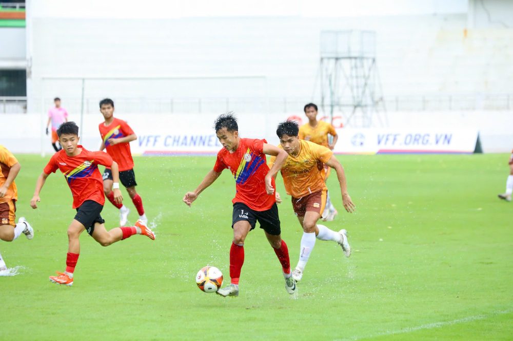 Kết quả ngẫu nhiên đến hy hữu trên sân cỏ Việt Nam: Cả thế giới chưa từng xảy ra