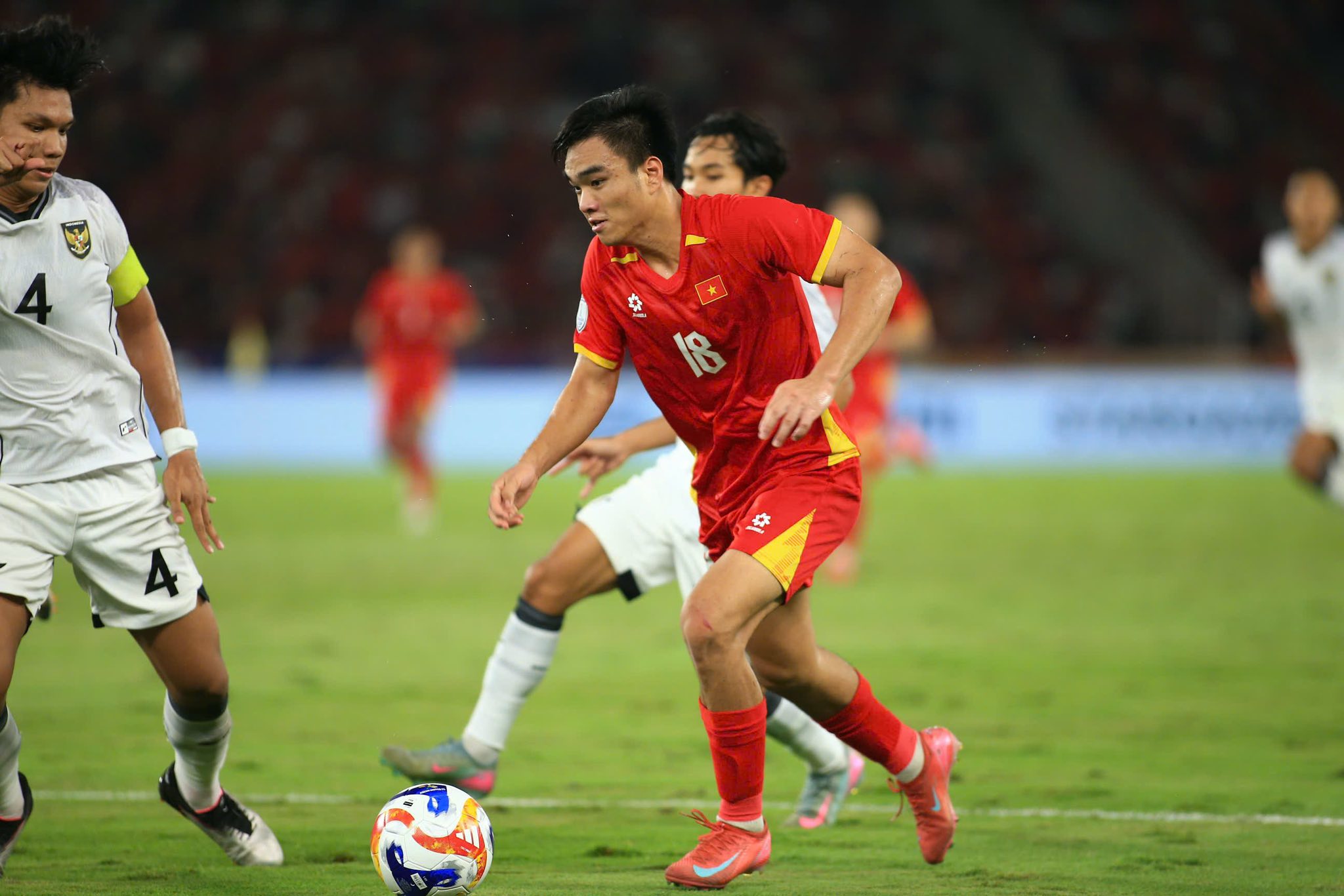 “Kẻ hủy diệt U23 Indonesia” Nguyễn Công Phương: Tài không đợi tuổi