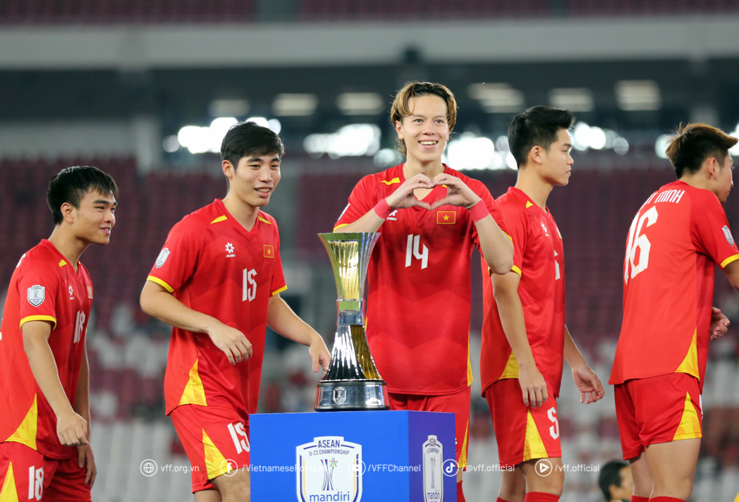 Rào cản danh xưng “cầu thủ Việt kiều” với Viktor Le