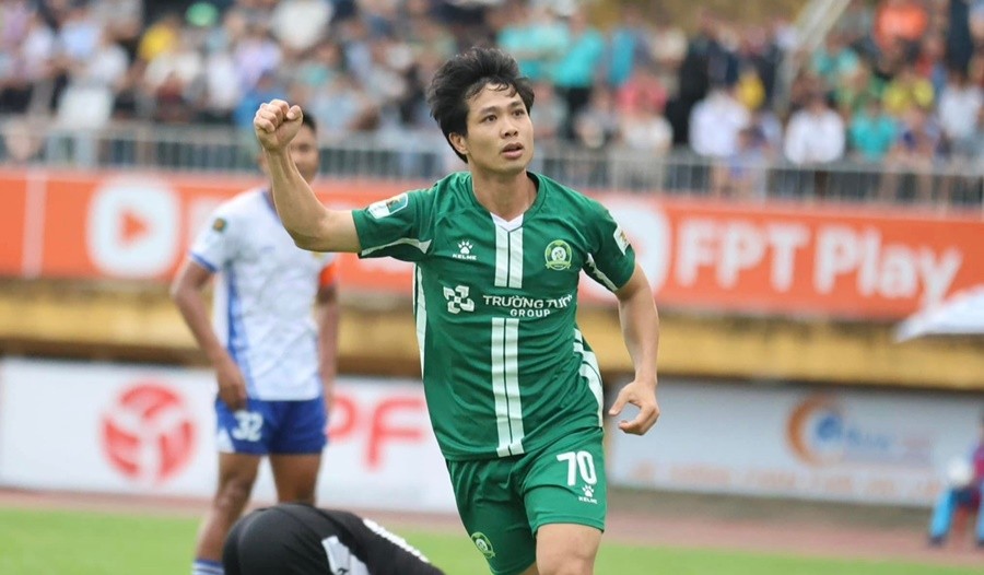 Đội của C&ocirc;ng Phượng &ldquo;th&iacute;ch&rdquo; đ&aacute; hạng Nhất hơn V.League