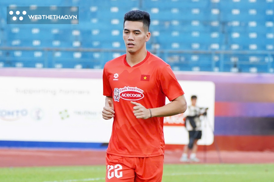 Trận đấu đặc biệt giữa Tiến Linh, Duy Mạnh với đội tuyển chọn 7 người Việt Nam