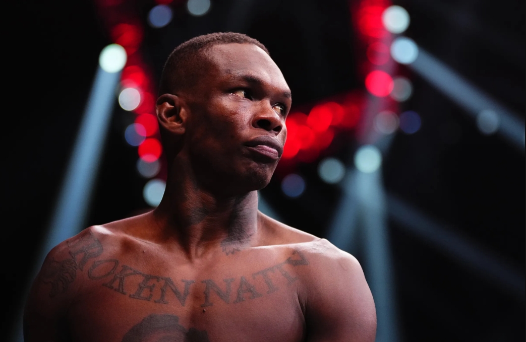 Israel Adesanya phủ nhận giải nghệ, sẵn lòng cho đối thủ cũ phục hận
