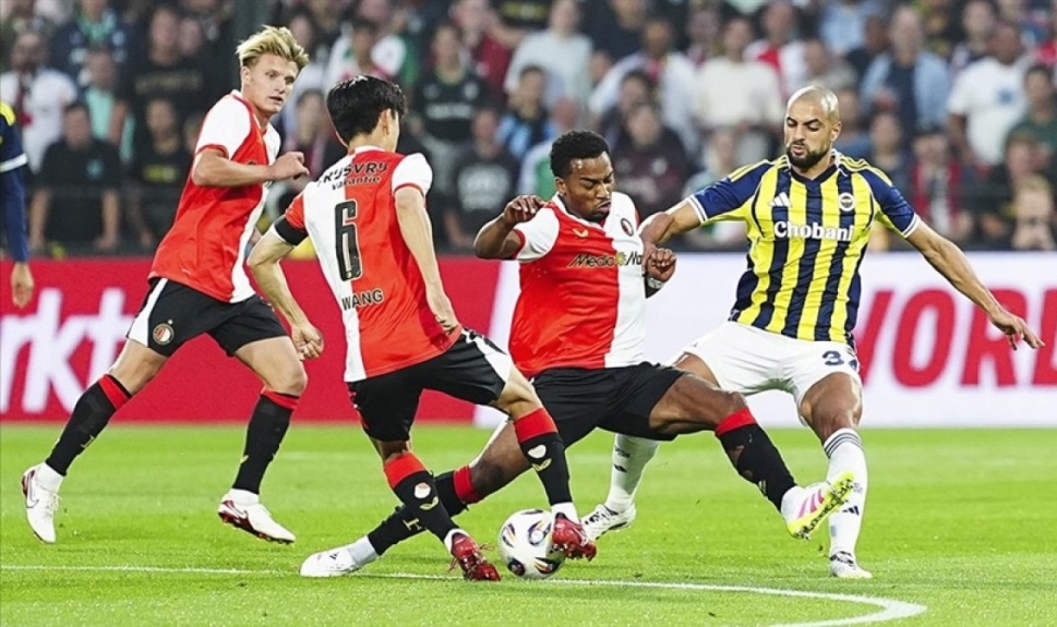 Dự đoán Fenerbahce vs Feyenoord, 0h00 ngày 13/8, Champions League 2025/26