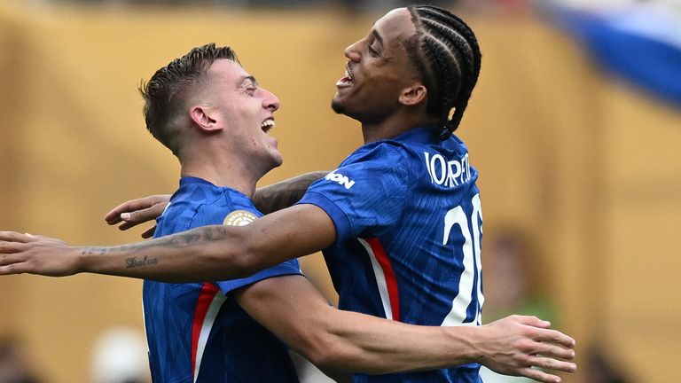 Đội hình ra sân Chelsea vs Crystal Palace: Joao Pedro chiếm suất đá chính