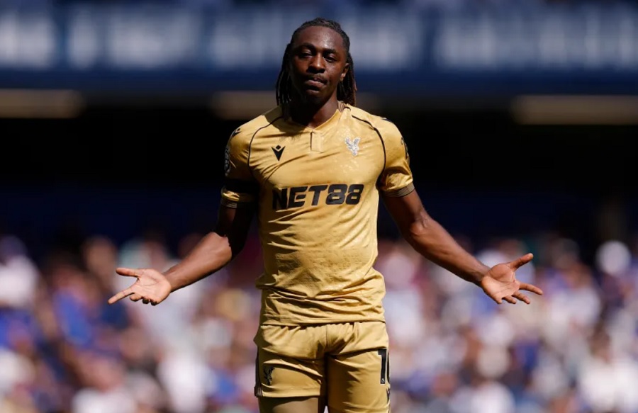 Trọng tài chính thức giải thích bàn thắng bị huỷ bỏ trong trận gặp Chelsea