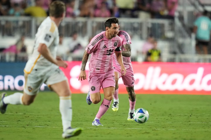 Đội hình ra sân Inter Miami vs Tigres: Messi không có mặt trên ghế dự bị