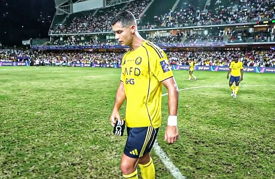 Cristiano Ronaldo ghi 100 bàn thắng vẫn chưa thể giành danh hiệu cùng Al Nassr