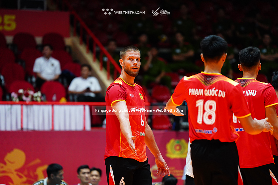Ngoại binh b&oacute;ng chuyền C&ocirc;ng An Tp.Hồ Ch&iacute; Minh: Đến Việt Nam chơi b&oacute;ng l&agrave; quyết định ho&agrave;n hảo