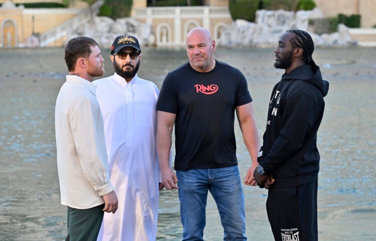Dana White nhận chỉ trích vì muốn làm Boxing như UFC