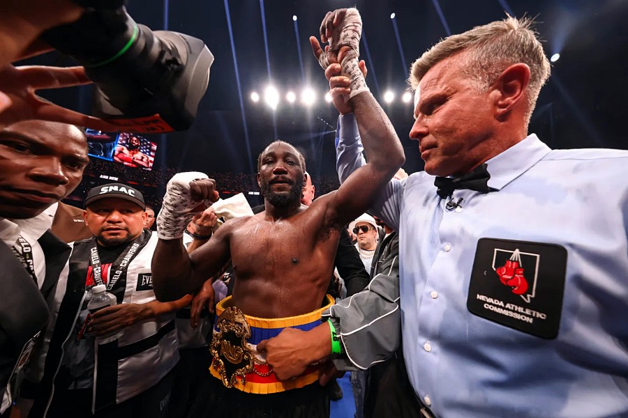 Terence Crawford vĩ đại hơn... Usyk sau khi hạ Canelo Alvarez Terence Crawford vĩ đại hơn... Usyk sau khi hạ Canelo Alvarez