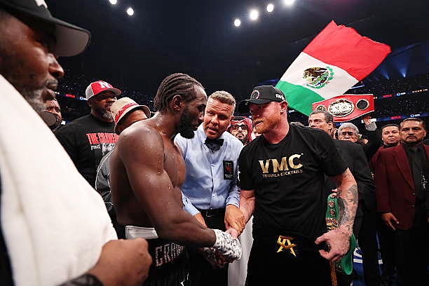 Crawford bất ngờ... trả lại đai cho Canelo, bao giờ diễn ra trận tái đấu? Crawford bất ngờ... trả lại đai cho Canelo, bao giờ diễn ra trận tái đấu?