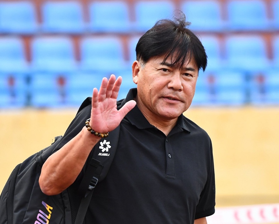 Hà Nội FC lạc lối: HLV Makoto có còn cơ hội sửa sai sau chuỗi 4 trận bết bát?