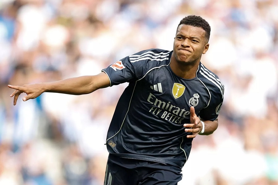 Mbappe l&agrave; kh&ocirc;ng thể ngăn cản khi nhắm tới cột mốc b&agrave;n thắng đầu ti&ecirc;n với Real Madrid