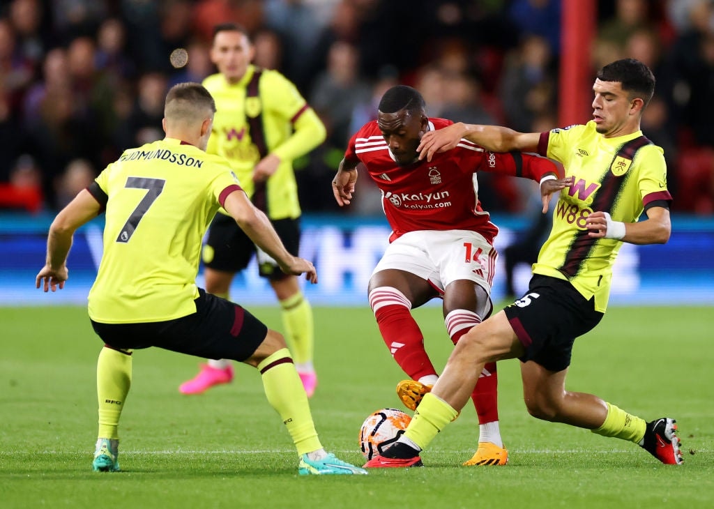 Tỷ lệ kèo trận Burnley vs Nottingham, 21h00 ngày 20/9, Ngoại hạng Anh