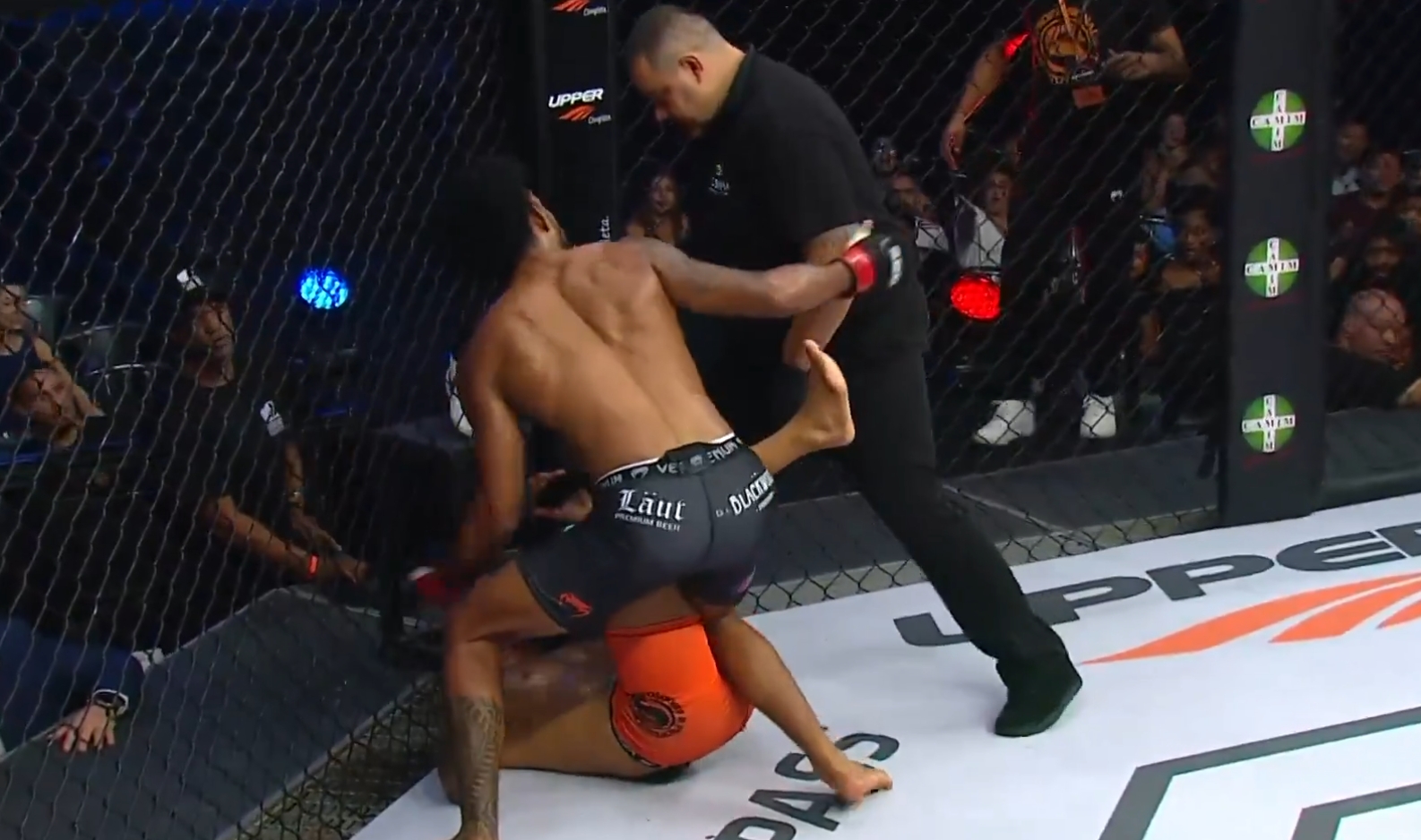 Tranh cãi về quyết định trọng tài tại giải MMA Brazil 132 sau cú knockout kinh hoàng