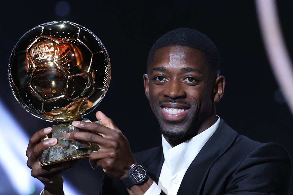 Kết quả Quả bóng vàng 2025: Dembele giành giải Quả bóng vàng nam
