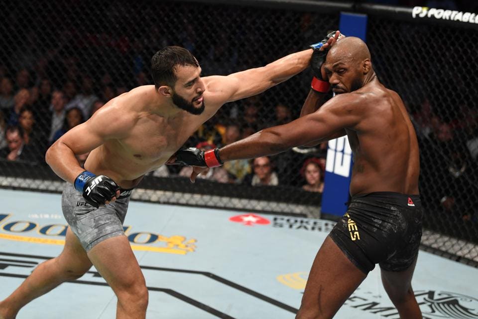 Dominick Reyes: Thoát khỏi "quả bom nổ chậm" trong cơ thể để trở lại